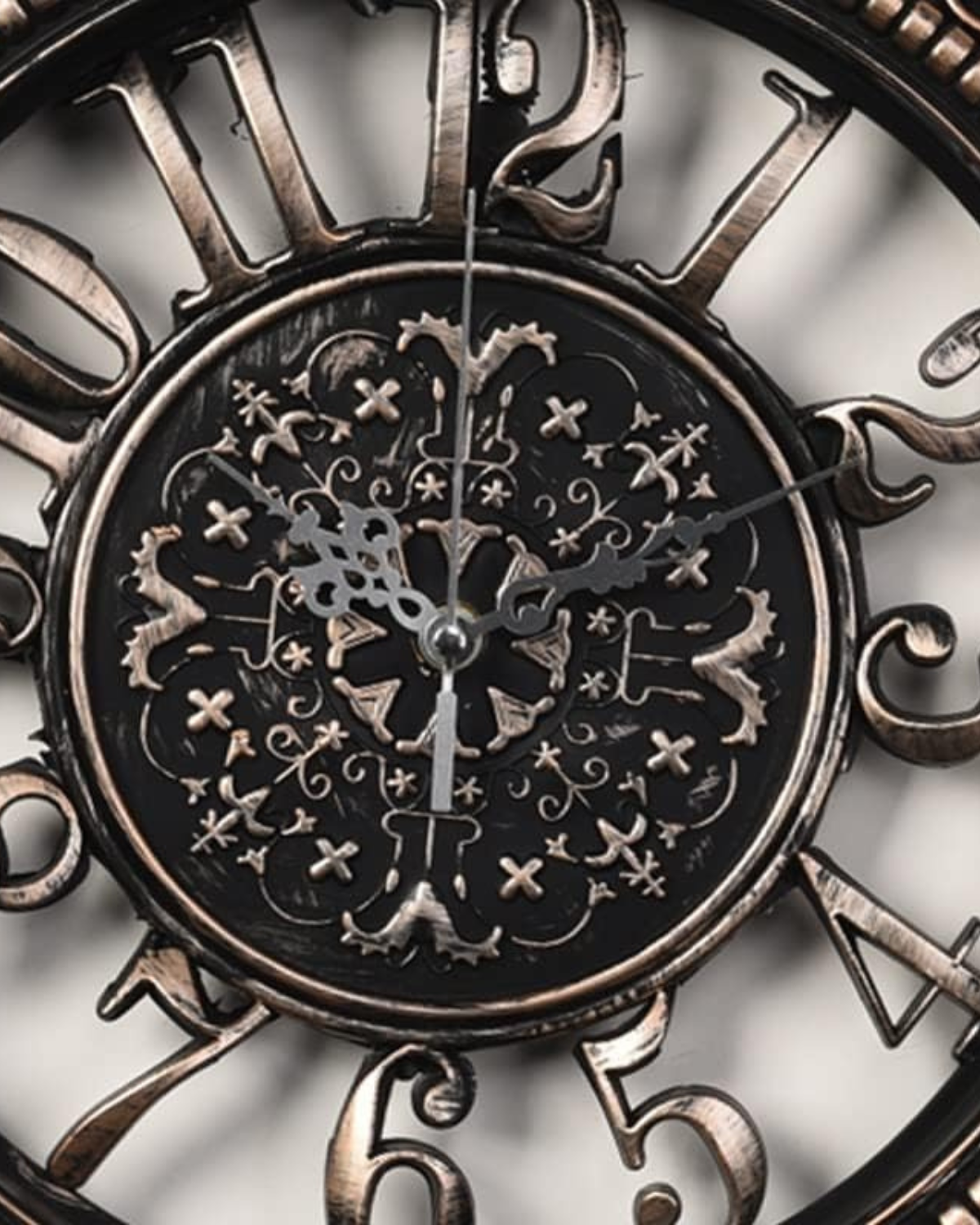 Sculptural Sculptural Clock — view 14