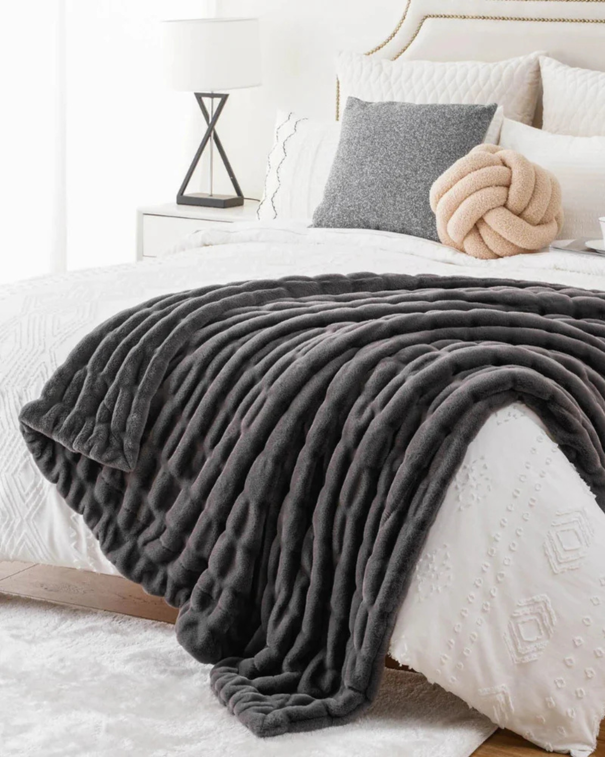 Sculptural Sculptural Throw Blanket — view 2